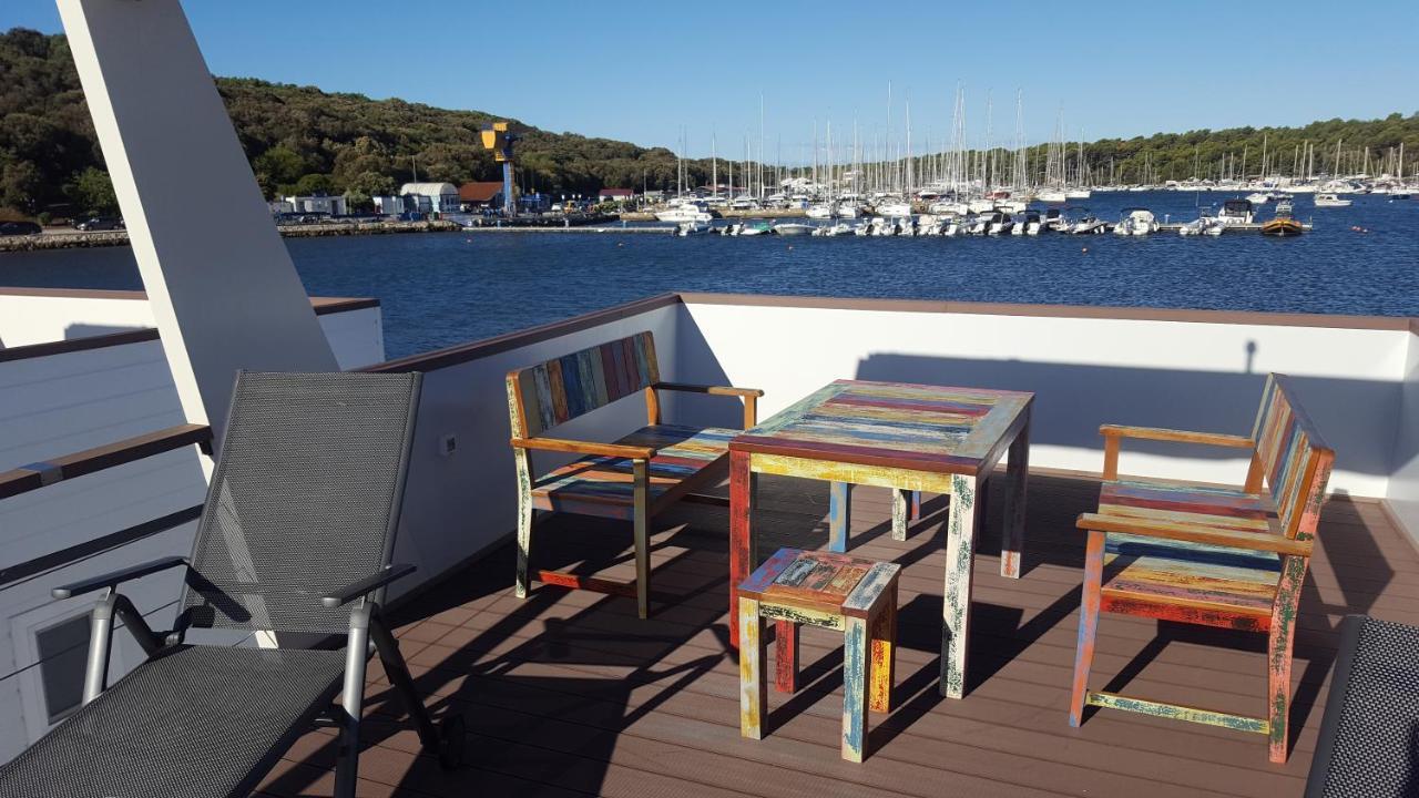 Hotel House Boat - Floating House Sofia Pola Esterno foto