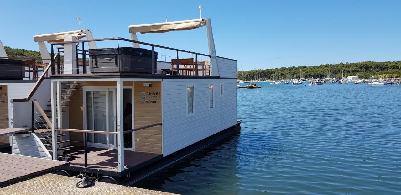 Hotel House Boat - Floating House Sofia Pola Esterno foto