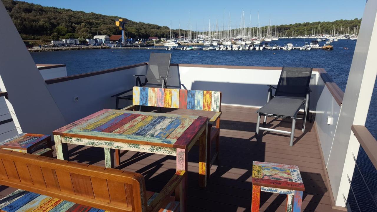 Hotel House Boat - Floating House Sofia Pola Esterno foto